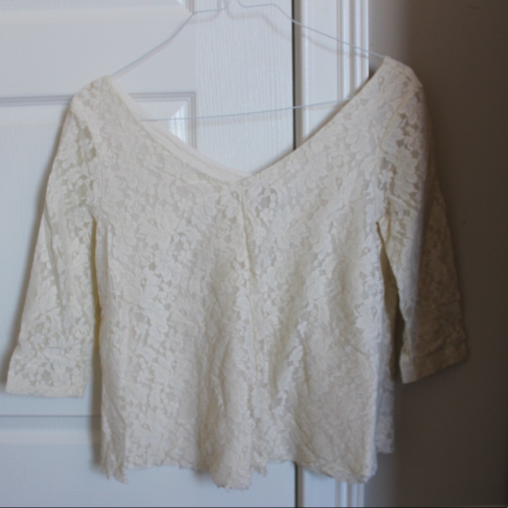 American Eagle lace shirt